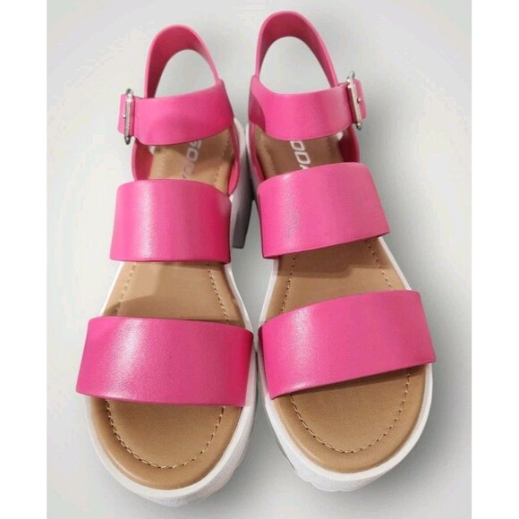 Women Size 6.5 Soda Sandals ACCOUNT Style Block Heel 2" Platform V Leather Shoe - Picture 2 of 7